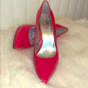 Red Pumps